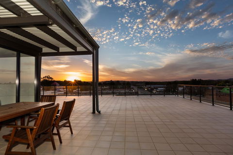 The Penthouse - Tourism Bookings 0