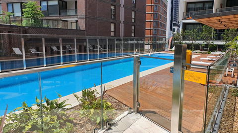 Two Bedroom Darling Harbour Apt Chinatown CBD UTS - Tourism Bookings 5