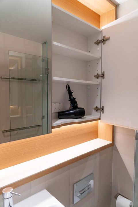 Two Bedroom Darling Harbour Apt Chinatown CBD UTS - Tourism Bookings 31