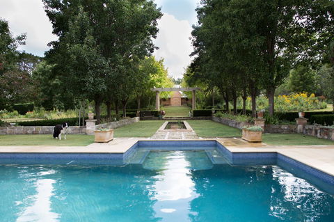 Chanticleer Gardens Barn Cottage With A Pool - Tourism Bookings 15