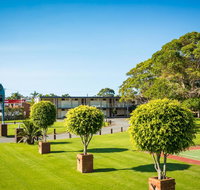 Black Dolphin Resort Motel  Apartments - Events Australia