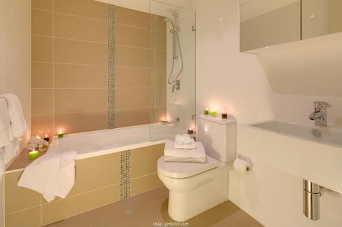 Zara Tower â€“ Luxury Suites And Apartments - Tourism Bookings 22