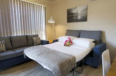 Marty's @ Little Beach - Events Australia 16