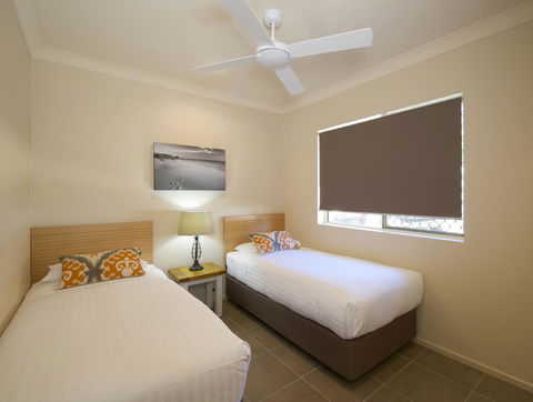 Marty's @ Little Beach - Events Australia 15