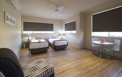 Marty's @ Little Beach - Events Australia 21