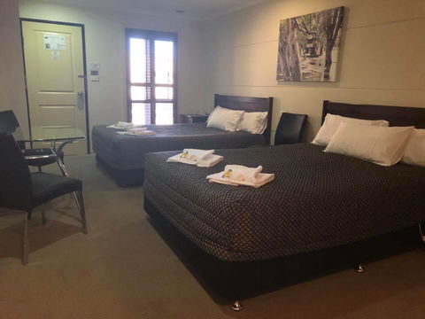 Balranald Club Motel - Tourism Bookings 0