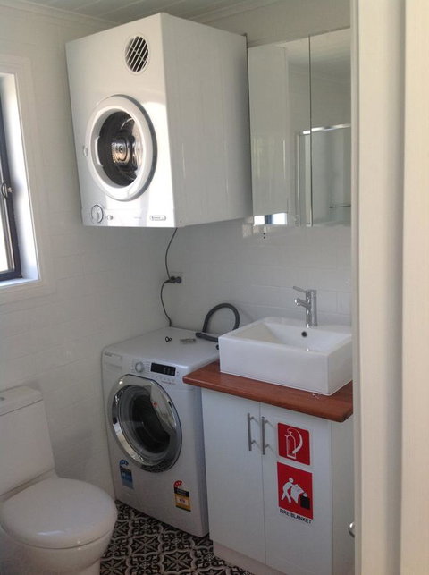 Hideaway Holiday Apartments - Tourism Bookings 1