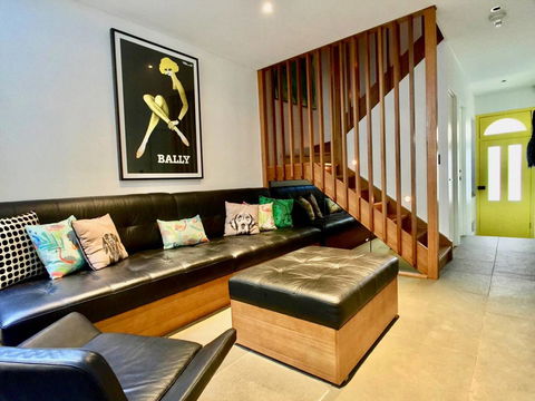 3 Storey Home Close Walk To Fox Studios SCG & City - Tourism Bookings 23