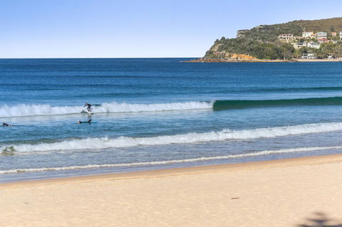 Relaxed Beachside Living - Tourism Bookings 19