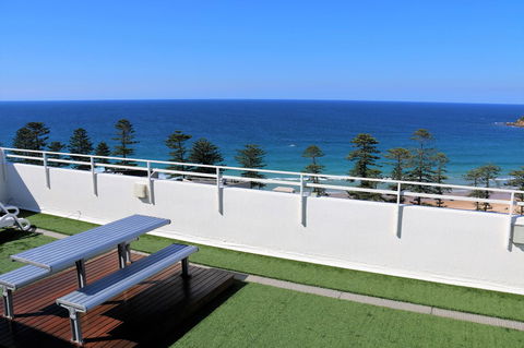 Relaxed Beachside Living - Tourism Bookings 17