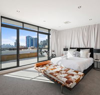 Darling Harbour Penthouse ViewsJacuzzi - Tourism Bookings