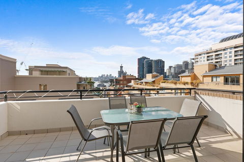 Darling Harbour Penthouse Views+Jacuzzi - Tourism Bookings 8
