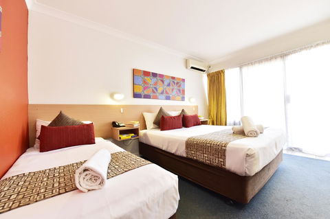 Diplomat Hotel Alice Springs - Events Australia 9