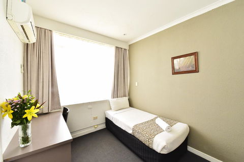 Diplomat Hotel Alice Springs - Events Australia 7