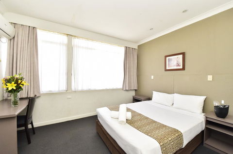 Diplomat Hotel Alice Springs - Events Australia 36
