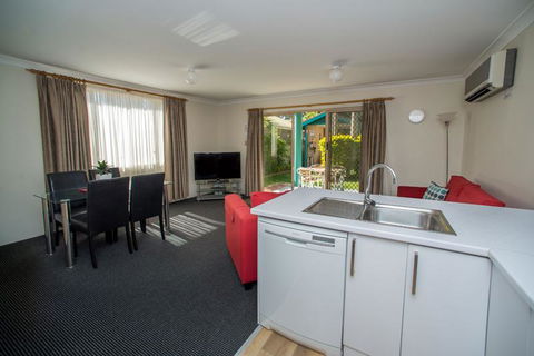 Beaches Serviced Apartments - Tourism Bookings 19