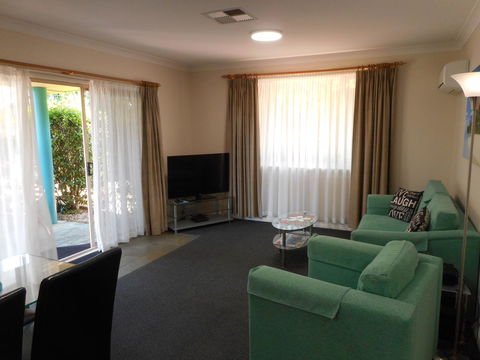 Beaches Serviced Apartments - Tourism Bookings 27