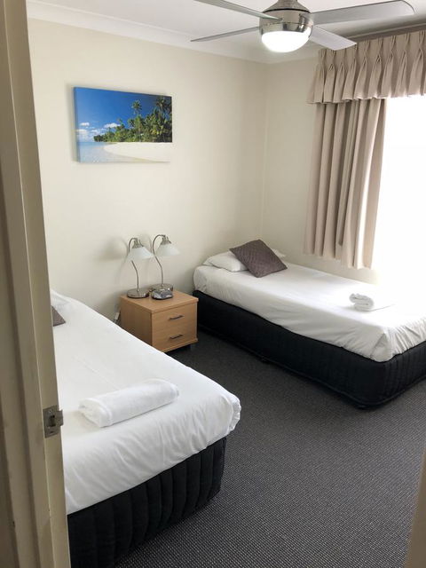 Beaches Serviced Apartments - Tourism Bookings 13