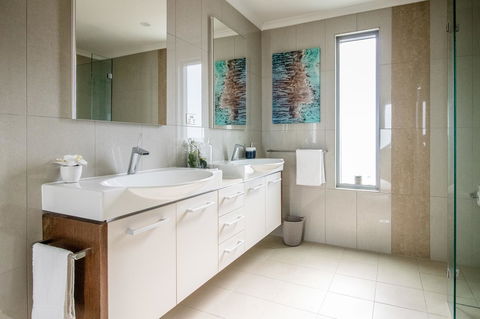 ZEN BY THE WATER - Esplanade Darwin Retreat - Events Australia 11