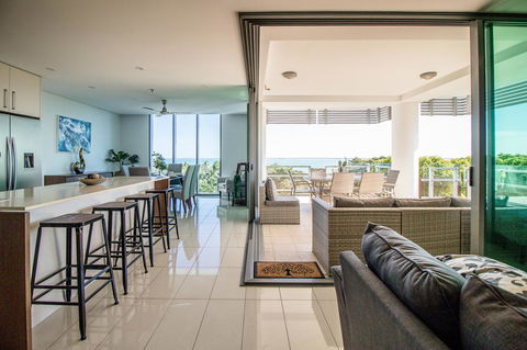 ZEN BY THE WATER - Esplanade Darwin Retreat - Events Australia 1