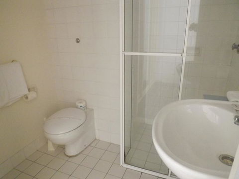 Golden Sands Motor Inn - Tourism Bookings 29