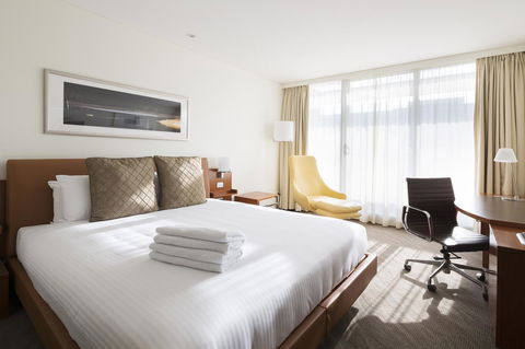 Novotel Canberra - Tourism Bookings 15