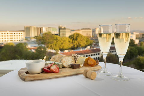 Novotel Canberra - Tourism Bookings 39