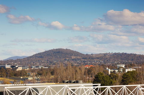 Crowne Plaza Canberra, An IHG Hotel - Tourism Bookings 16