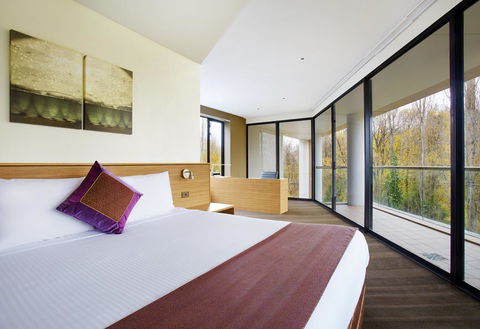 Crowne Plaza Canberra, An IHG Hotel - Tourism Bookings 43
