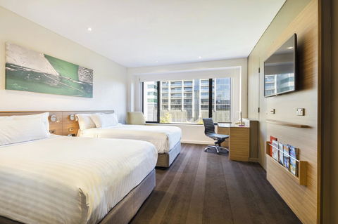 Crowne Plaza Canberra, An IHG Hotel - Tourism Bookings 31