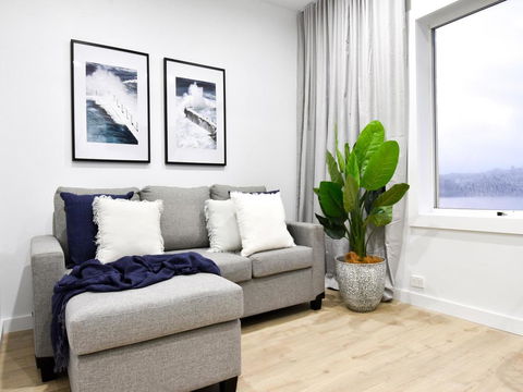 BONDI BEACH PAD-hosted By:L'Abode Accommodation - Tourism Bookings 0