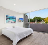 Bondi Beach Studio King Suite  Balcony - Accommodation Europe