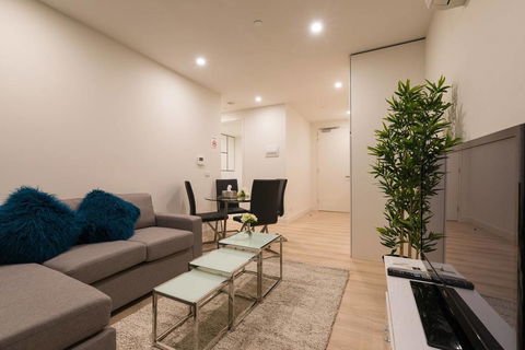 Box Hill Central 1 Bedroom Delight@Elland Avenue - Events Australia 1