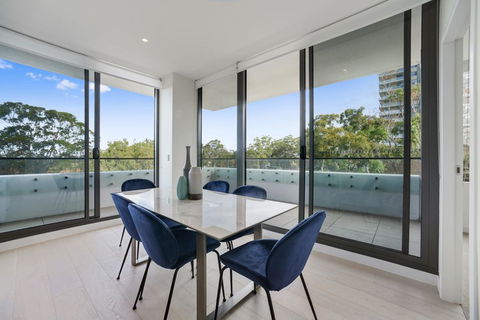 Brand New Luxury Walking To Shopping Mall, Cinema. - Events Australia 2