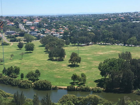 Brand New Penthouse With Water Views - Events Australia 1