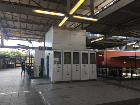 Brand New Penthouse With Water Views - Events Australia 3