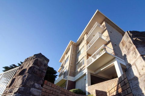Breathtaking 1 Bedroom NB98 - Tourism Bookings 1