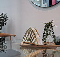 Bright moden and new 1bed apt next to crown - Tourism Bookings