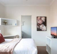 Bright Studio Steps from Westmead Hospital - Tourism Bookings