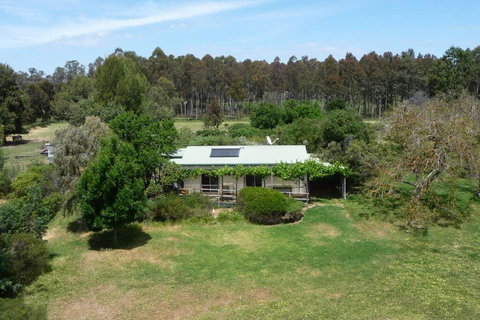 Brimin Lodge Orchard Cottage - Events Australia 0