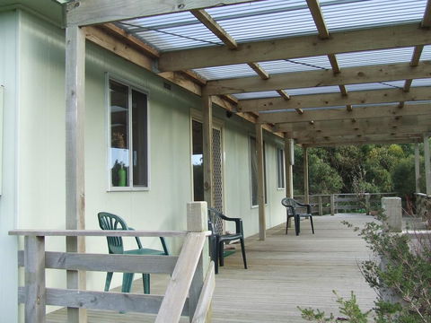 Bushland Retreat - Tourism Bookings 2