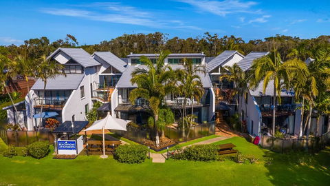 Byron Bay Beachfront Apartments - Events Australia 0
