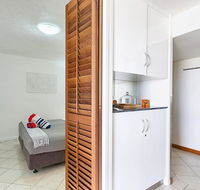 Cairns Esplanade Apartment - Events Australia