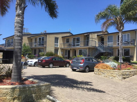 Calendo Apartments - Events Australia 0