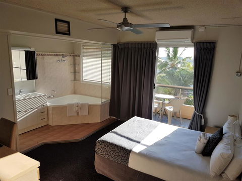 Camelot Motel - Events Australia 1