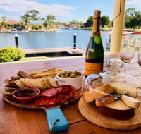 Canal Elegance In Yunderup - Events Australia