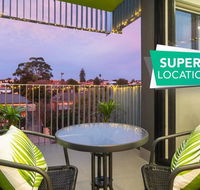 Canopy  44-Minutes from the CBD Train and Cafes - Wifi - Nespresso - Amenities - Events Australia