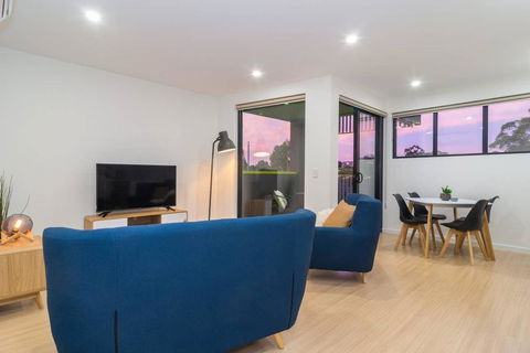 Canopy @ 44-Minutes From The CBD, Train And Cafes - Wifi - Nespresso - Amenities - Events Australia 2