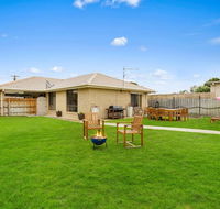 CAPEL Family Home large yard close to beach - Events Australia