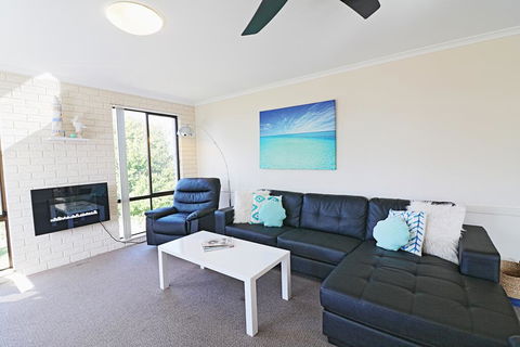 Capri Apartments - Events Australia 0